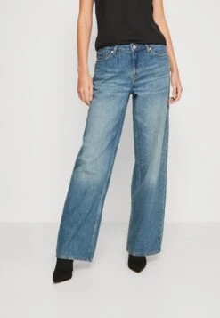 WEEKDAY Ample Low Loose - Jean Boyfriend - Treasure Blue